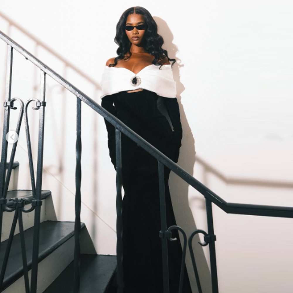 Women Formal Event Wear - Maßgeschneiderte elegante Samt-Abendkleider ohne Handschuhe, sexy