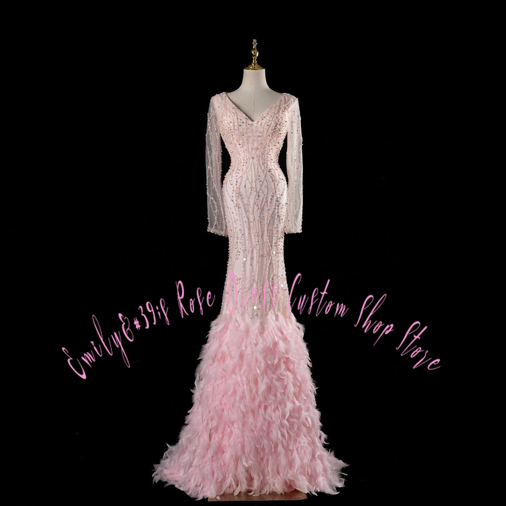 Women Formal Event Wear - Glamouröses Rosa Feder-Trompeten-Abendkleid V-Ausschnitt Langarm Perlen