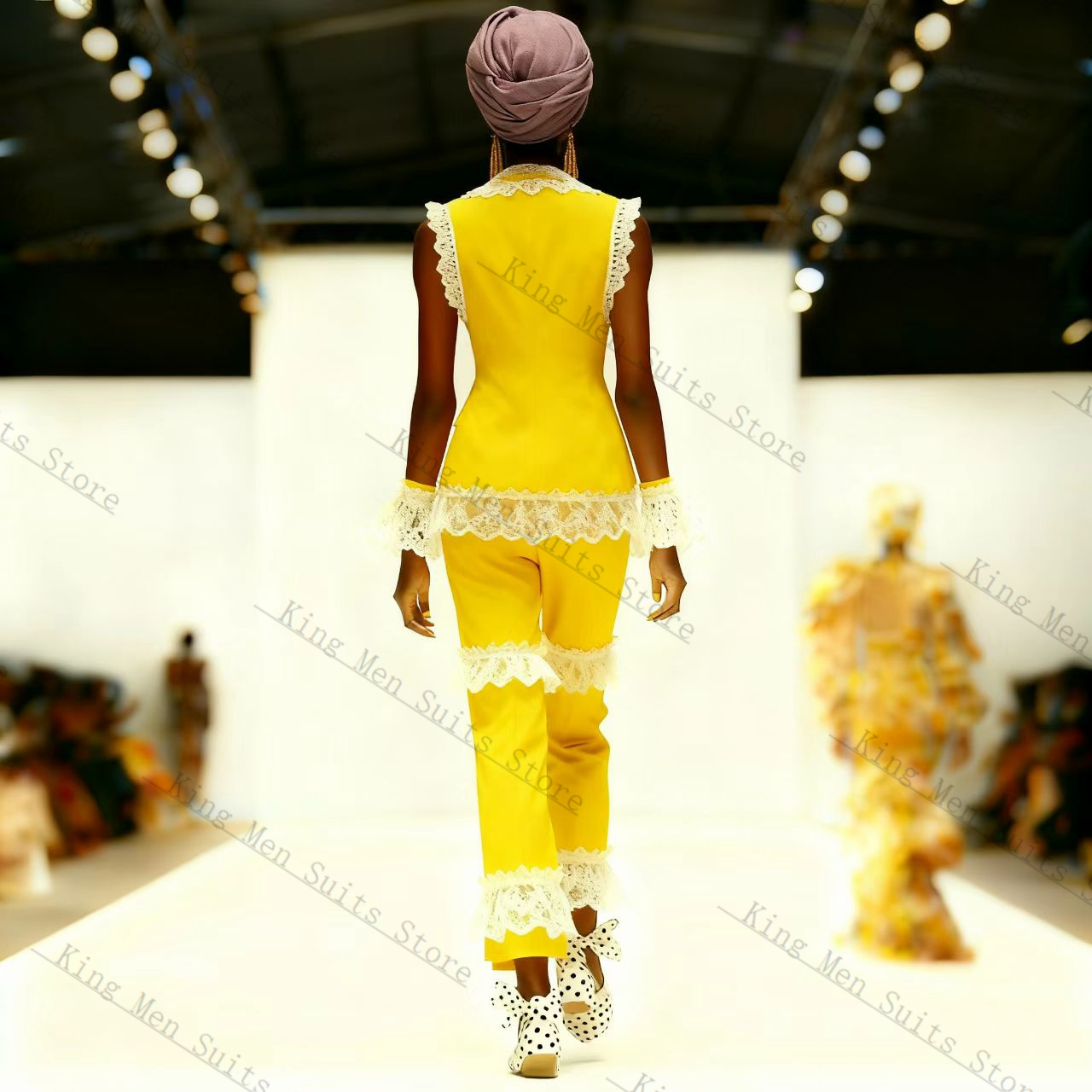 Gelb-weißer Spitzen-Damenanzug – Yellow Formal Wear Women Bewertung und Preis